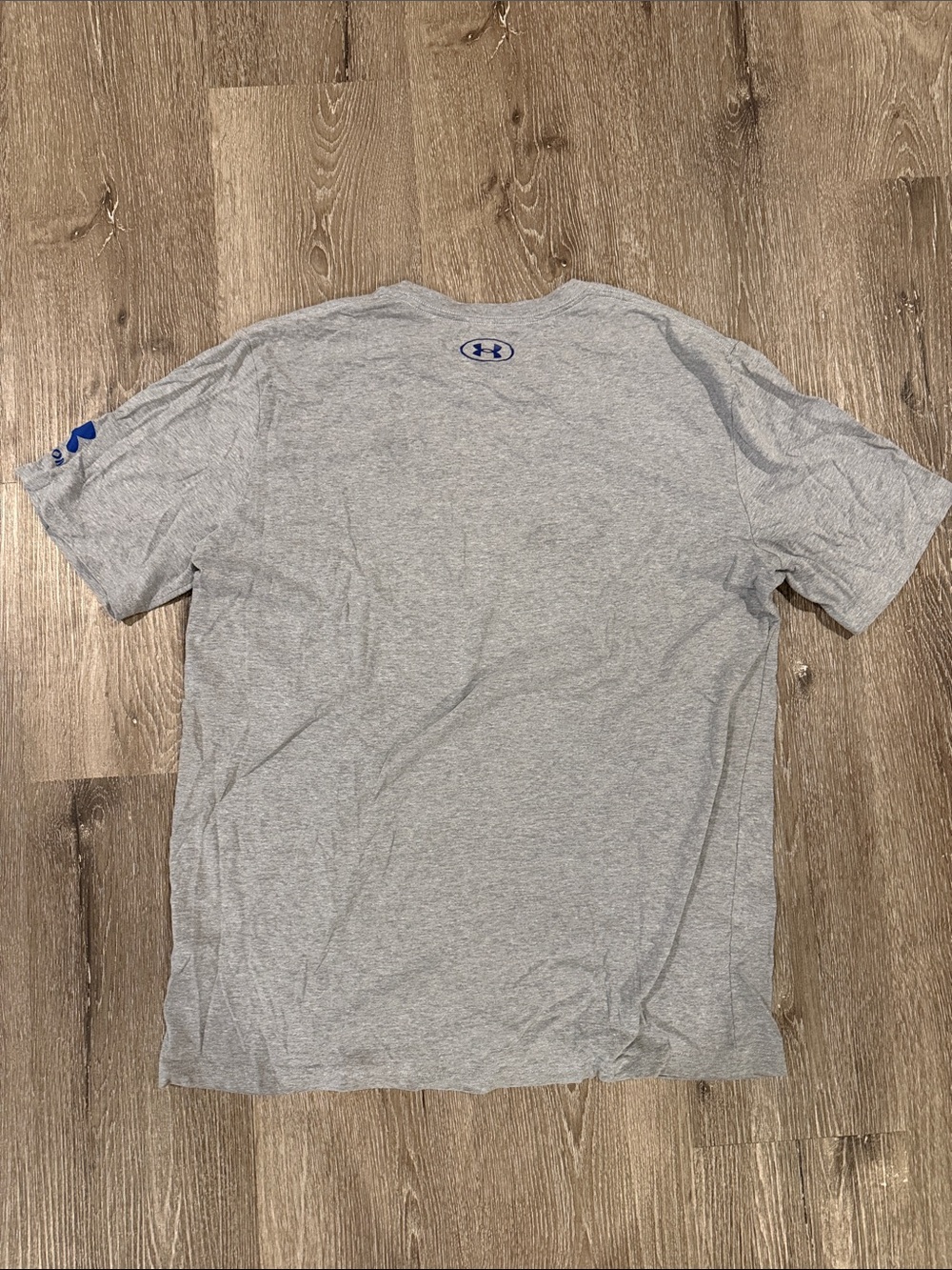 Under Armour Heather Gray Tee with American Flag UA Logo - Picture 3 of 3